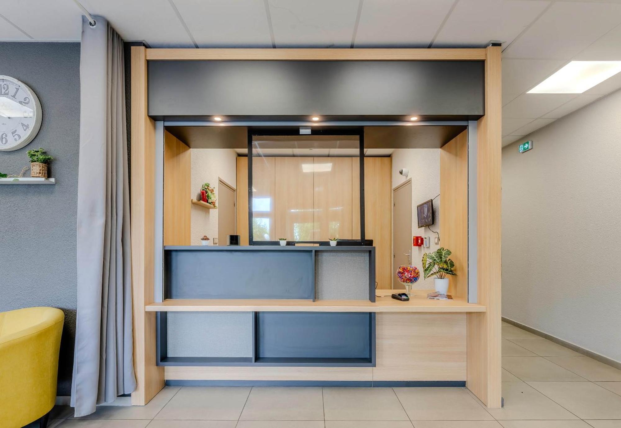 B&B Hotel Cambrai Proville Bagian luar foto