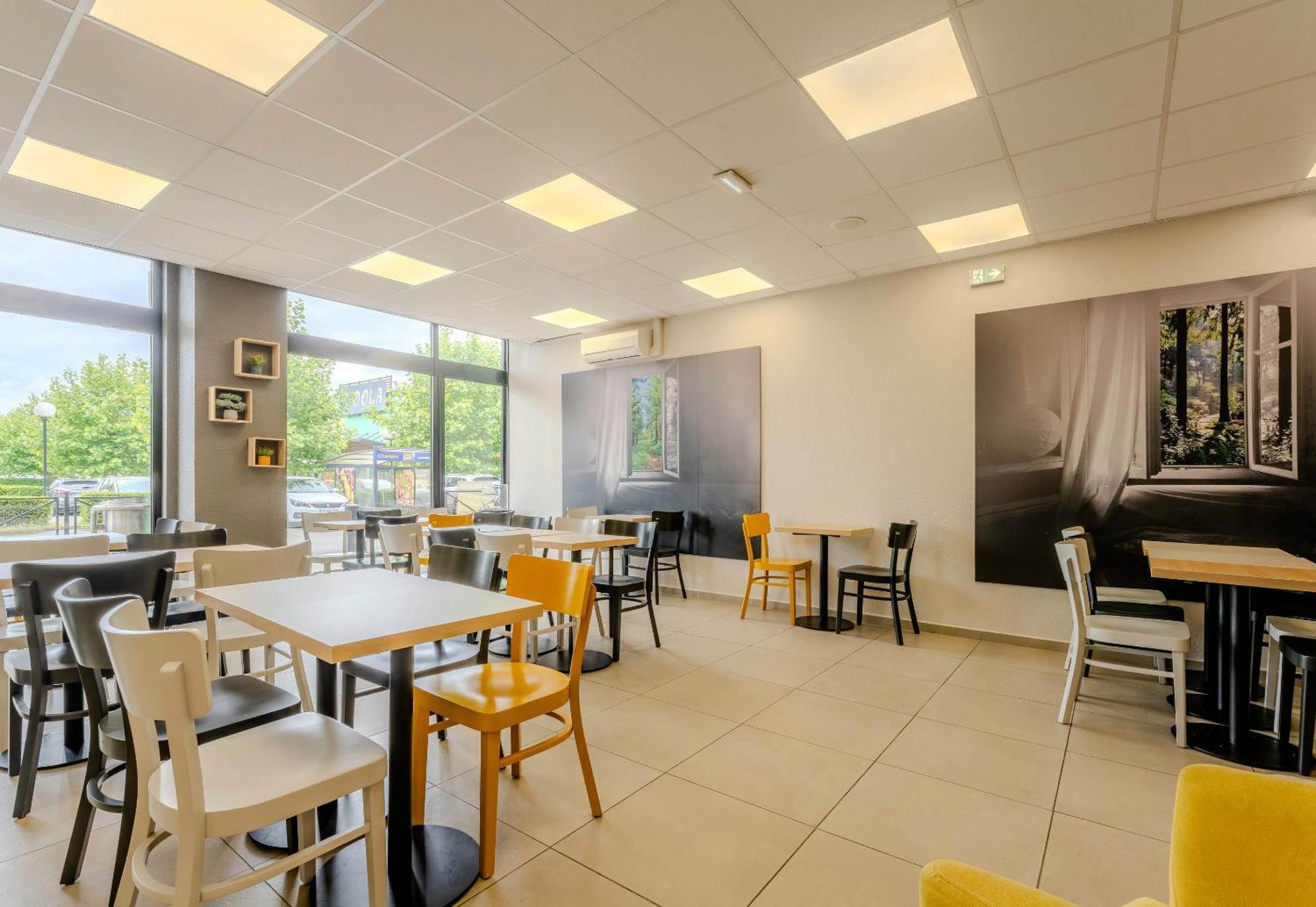 B&B Hotel Cambrai Proville Bagian luar foto